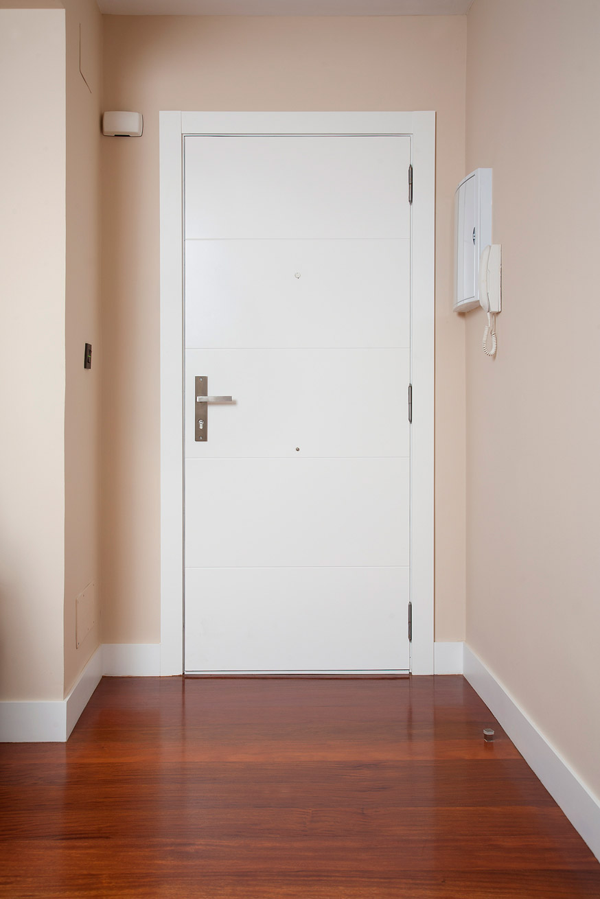 Carpinteria iberre puerta vt5 lacada