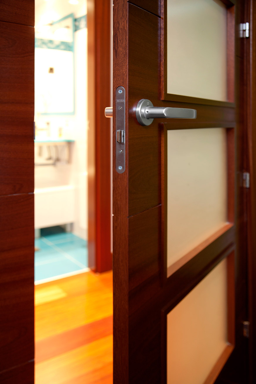 Carpinteria iberre puerta sapelly vt5