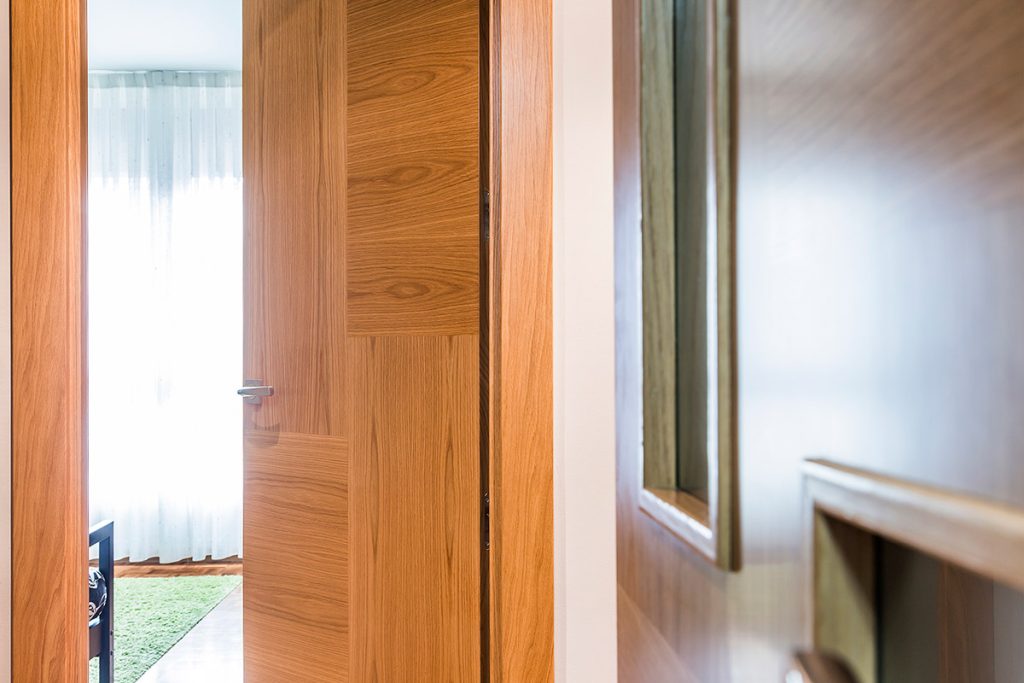 Carpinteria iberre puertas expertos en puertas de madera de interior y exterior