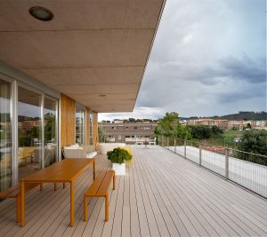 Carpinteria iberre terraza de madera tarima exterior entorno de bilbao